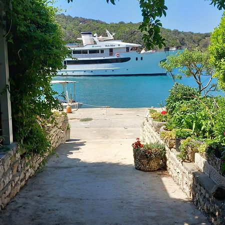 Guest House Green Corner Supetarska Draga Exterior photo