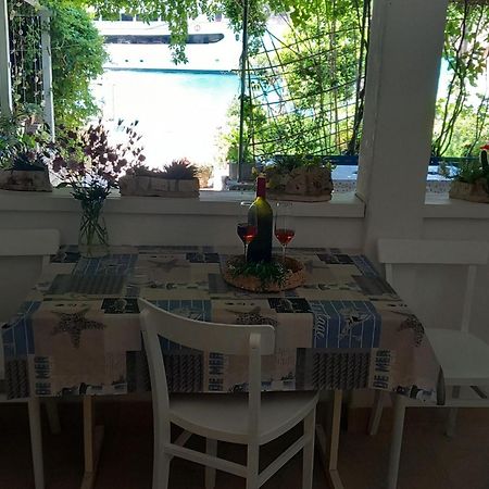 Guest House Green Corner Supetarska Draga Exterior photo